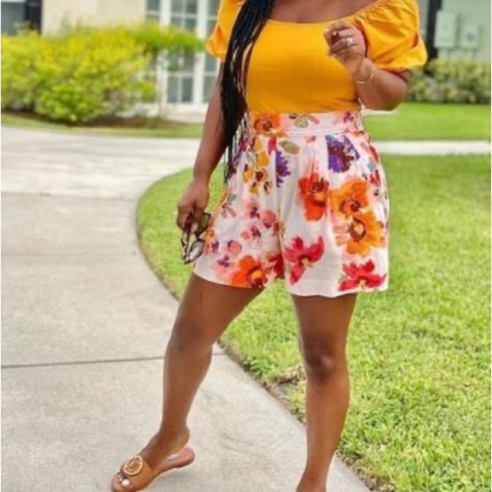 H&M floral shorts
